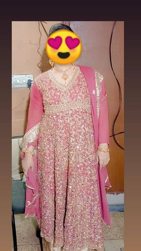 3 piece silk bridal type suit available in good condition 0