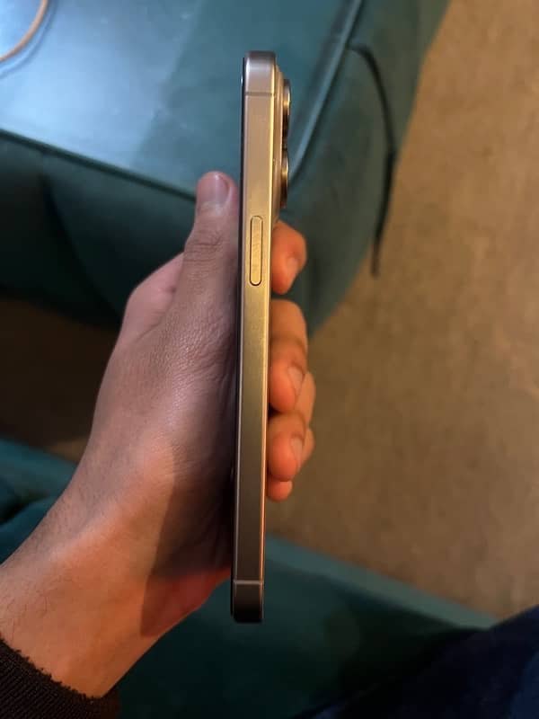 IPHONE 15 PRO MAX NON PTA 256 GB NATURAL TITANIUM 2