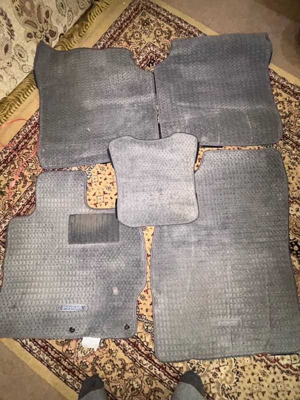 Genuine Prius Floor mats 4