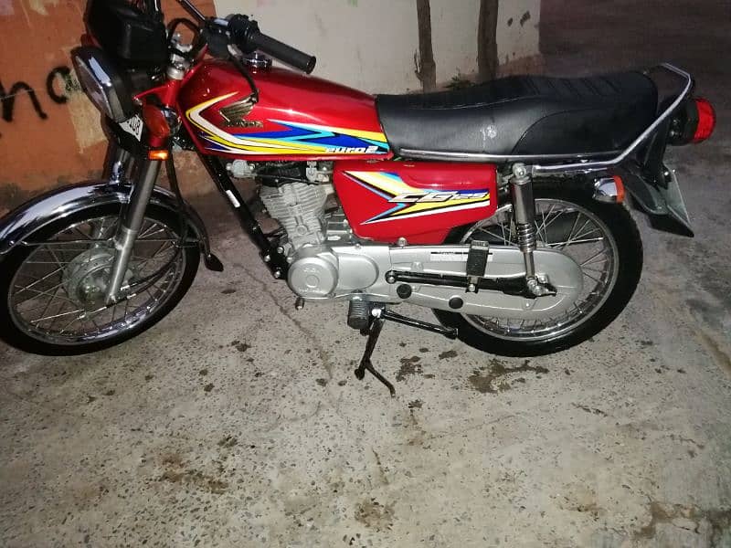 Honda CG 125 red color 1