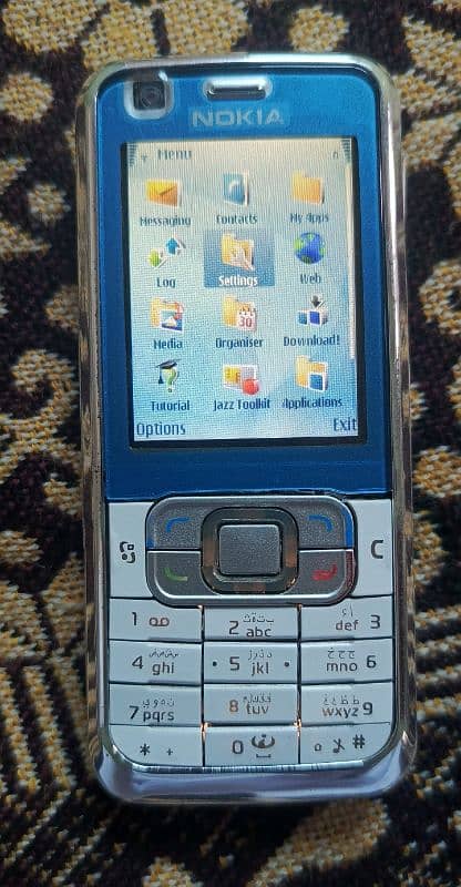 Nokia 6120c 4