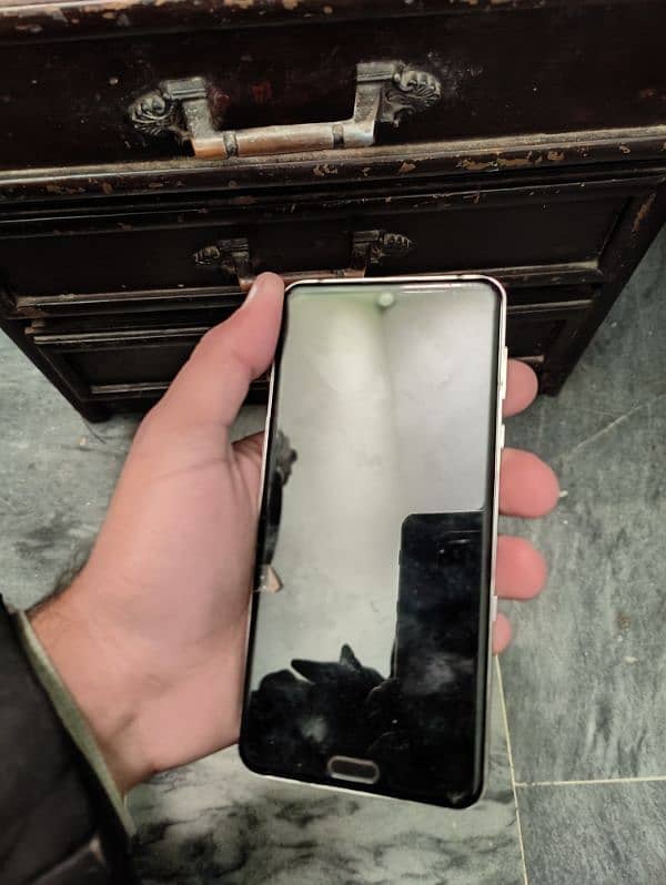 aquos r3 for parts (dead) 3