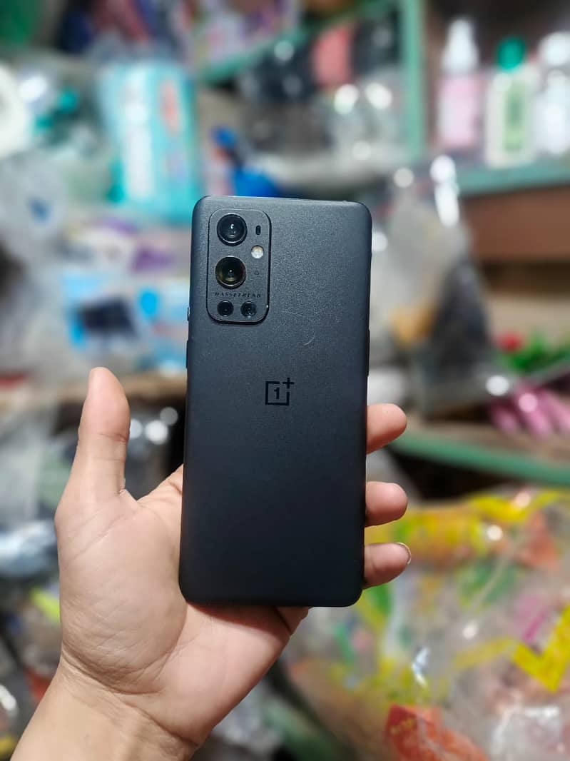 Oneplus 9 pro 1