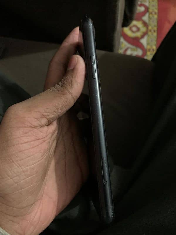 iphone xr black color 2