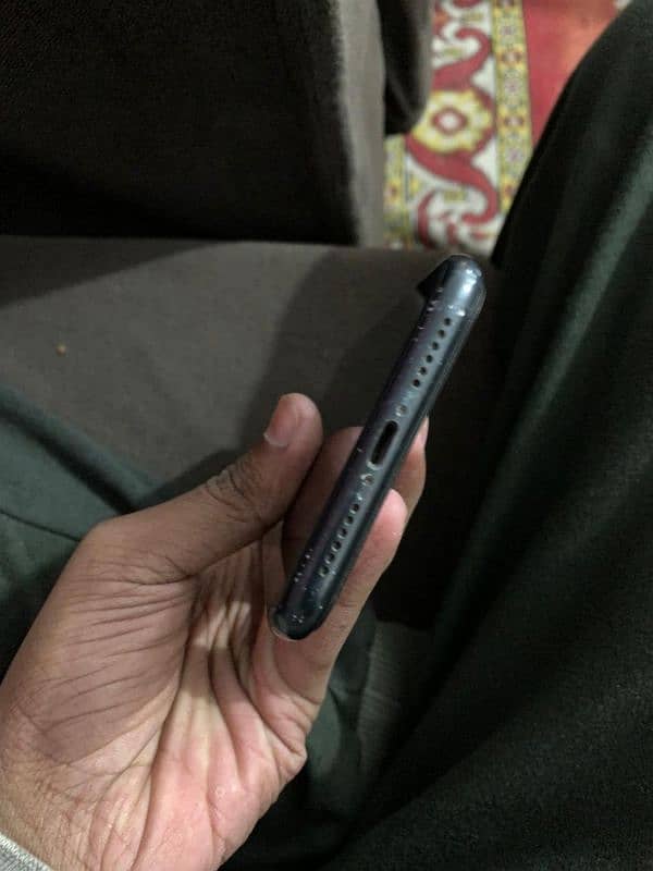 iphone xr black color 3