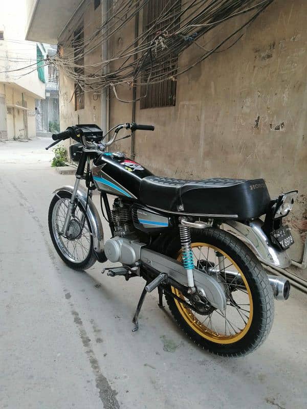 Honda 125 4