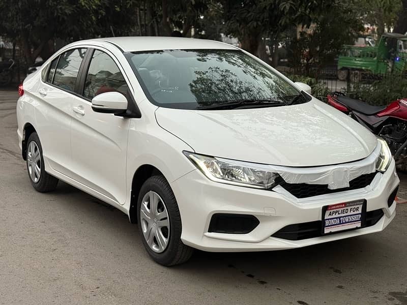 Honda City Auto IVTEC 2025 Bank leased 1