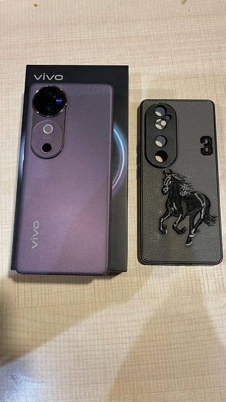 Vivo V40 Deep purple 2