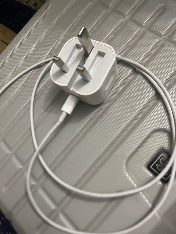 iPhone 12promax jv 256/98 /3 cases/original charger 10