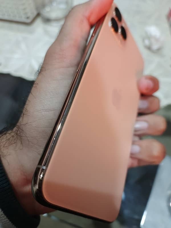 iphone 11 pro max non pta 1