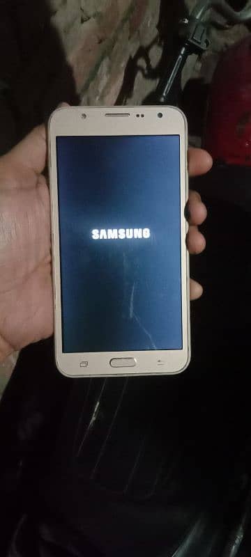 Samsung J7 old mobile for sale 0