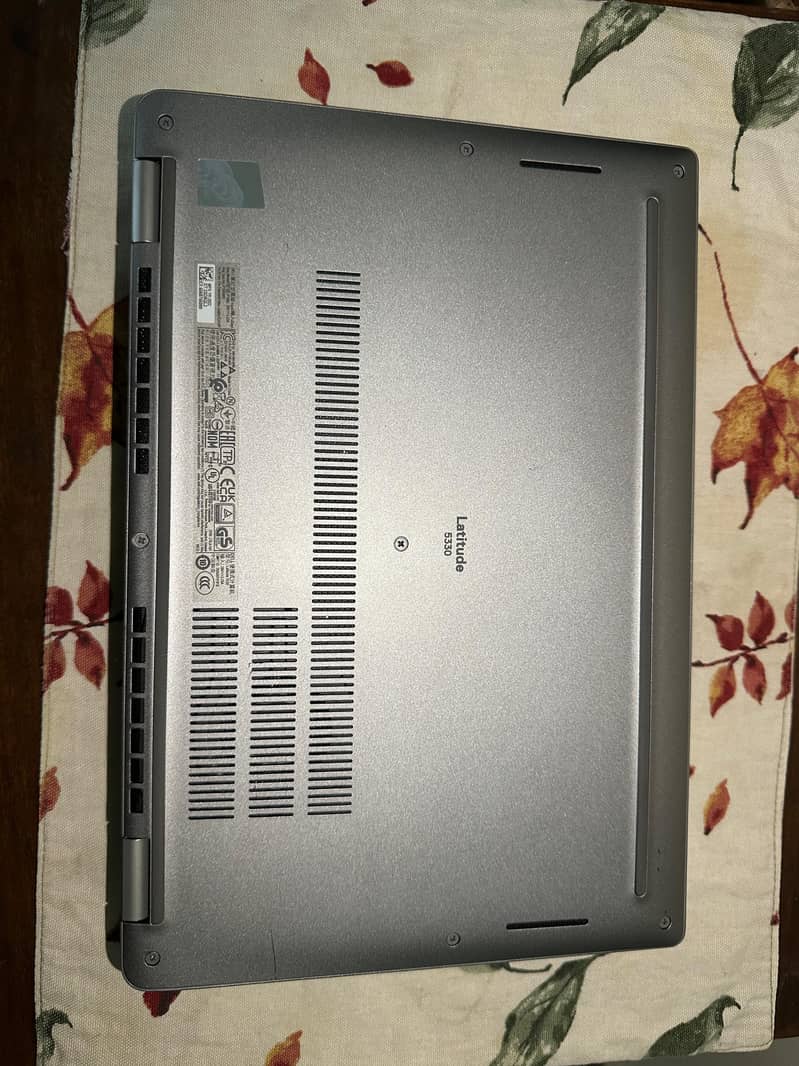 Dell latitude 5330 laptop Core i5 12 GENERATION 16GB ram 3