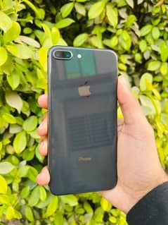 iPhone 8plus 64gb