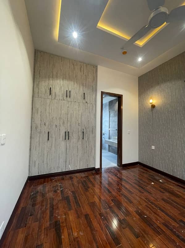 1 Kanal Brand new Upper Portion For Rent In DHA Phase 2,Block R, Lahore. 10