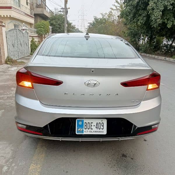 Hyundai Elantra 2024 13