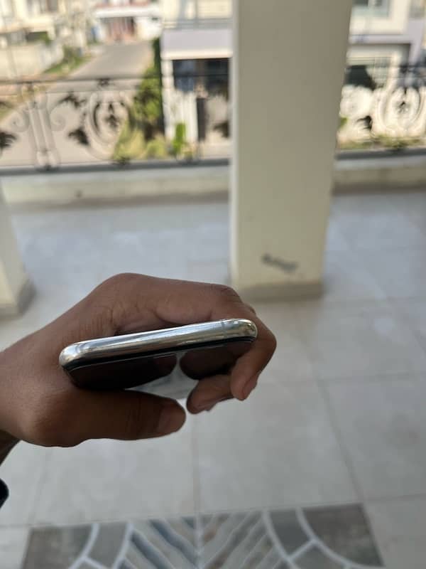 iphone 11 pro 256 gb pta approve 5