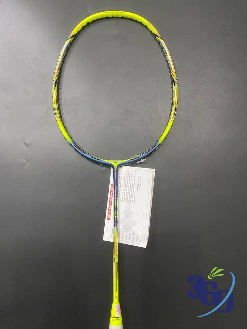 Li-ning Badminton racket with grip and string free 1