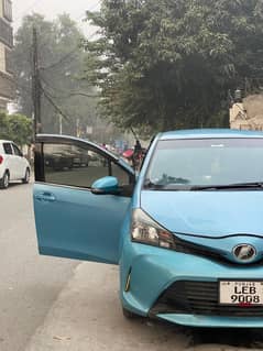 Toyota Vitz 2020     only call or whatsapp 03055155858