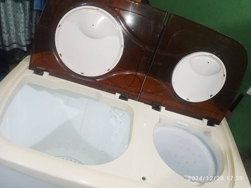 Jeckpot washing machine twin tub model number JP-7077 7