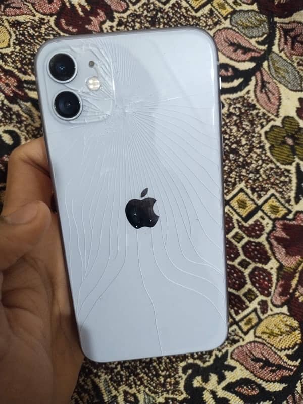 iphone 11 non pta 64 gb back crack 2