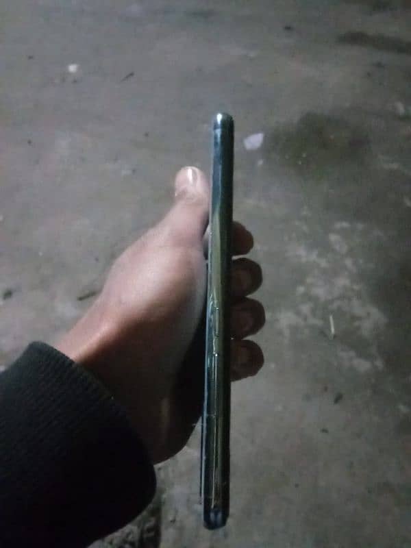 vivo S1 4/128 2