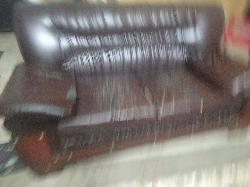 6 siter sofa full size with table 2,or,1 seet damig 3 siter ful ok 0