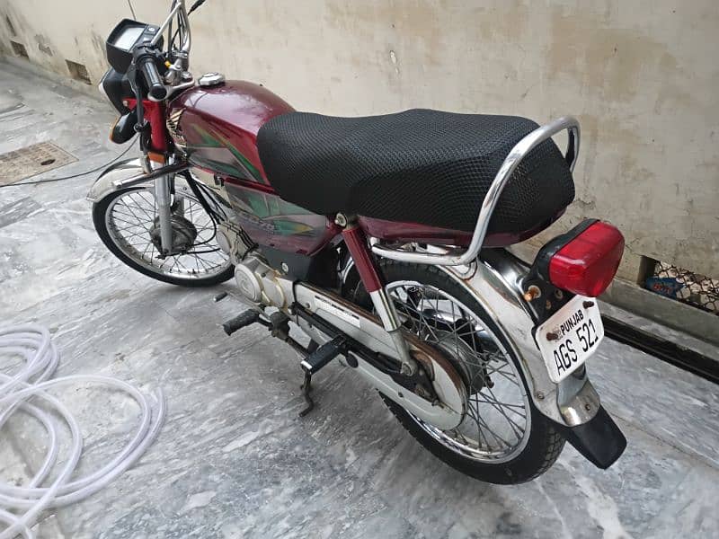 Honda CD70 21/22 model Urgent Sale 9