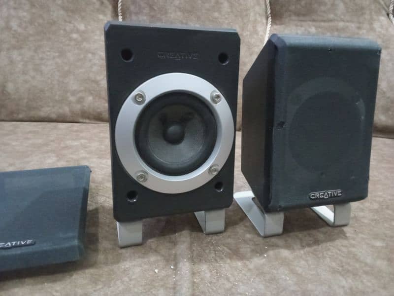 yamaha and creative speaker 5