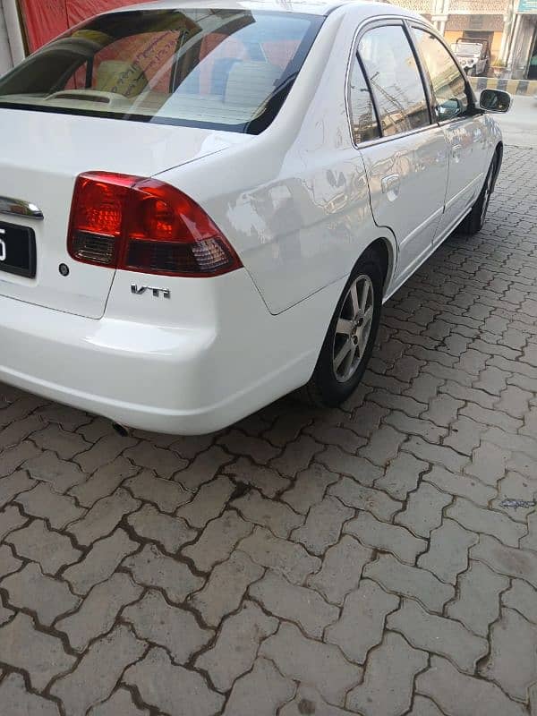 Honda Civic EXi 2005 1