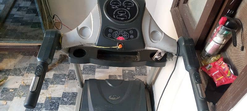 GOLD STAR TREADMILL 3