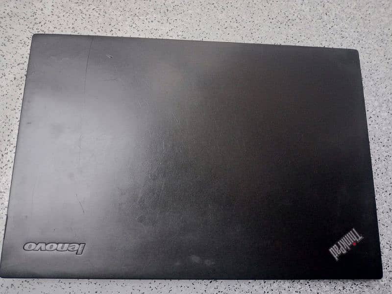 laptop thik i5 8