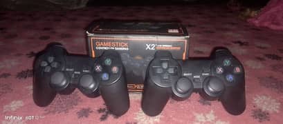 game control . . . bahut sari game PlayStation aur PlayStation 2 hai. .