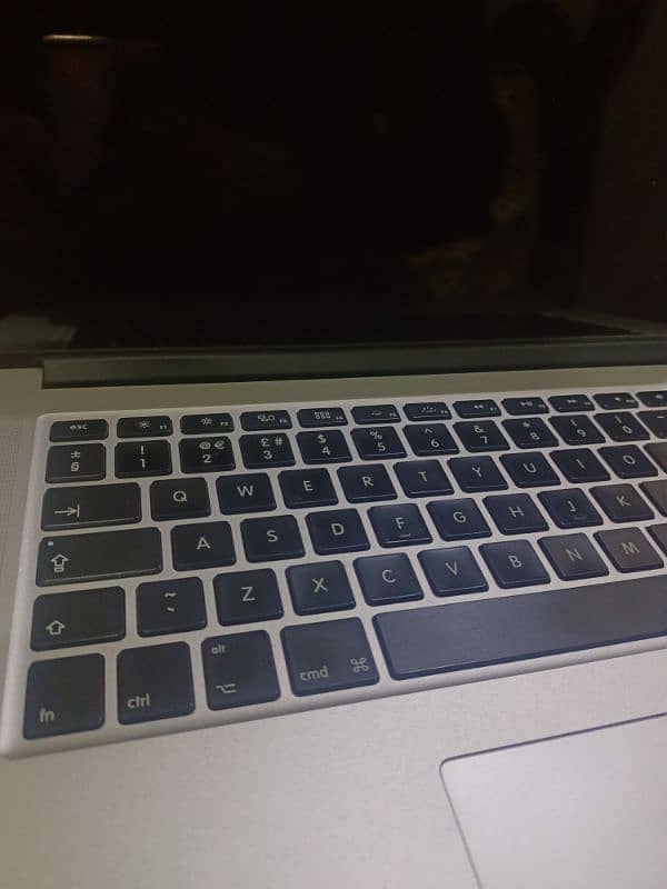 MacBook pro Mid 2015 (15.4 inch) with 16GB Ram 500GB SSD 9