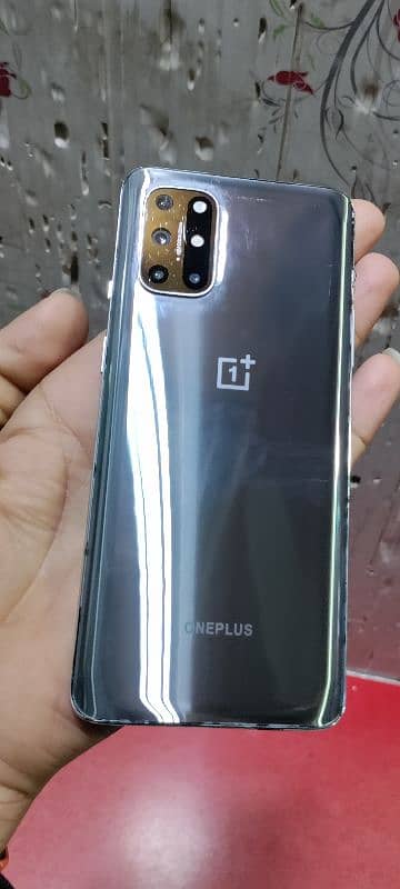 One plus 8t 1