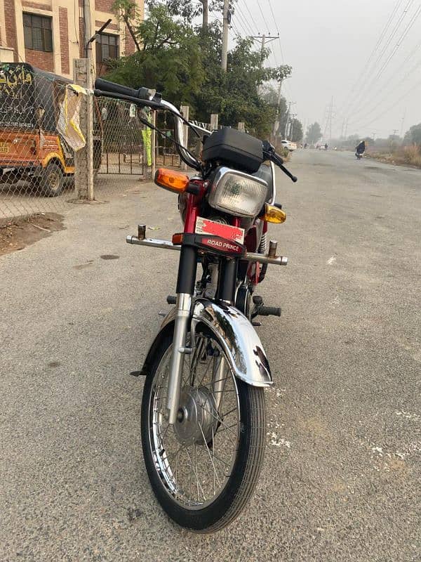 Road prince 2023 model/ Lahore register only 7800 KM's 1