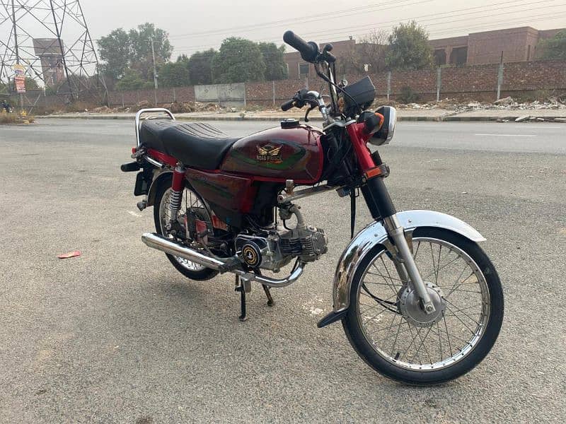 Road prince 2023 model/ Lahore register only 7800 KM's 7