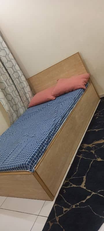 Single Bed good quality 0