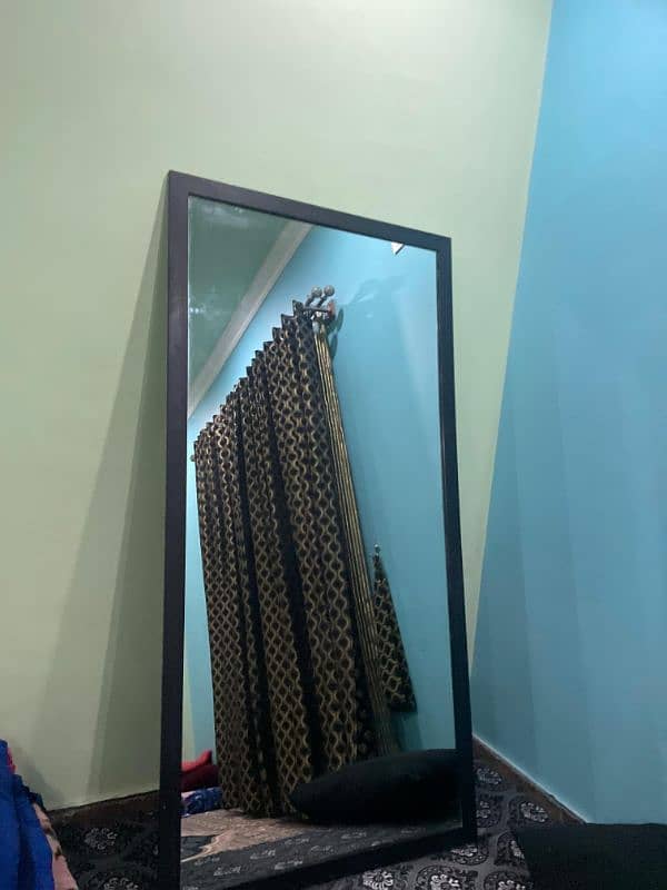 mirror for room condition used 6+ length 0