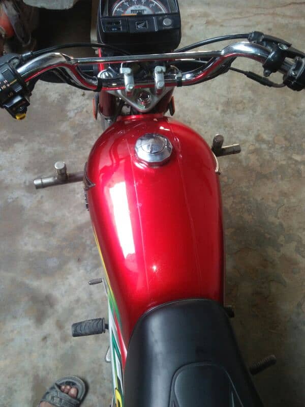 New look Honda 70 1