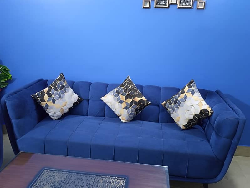 Stylish Blue 7-Seater Sofa Set - Like New! 0