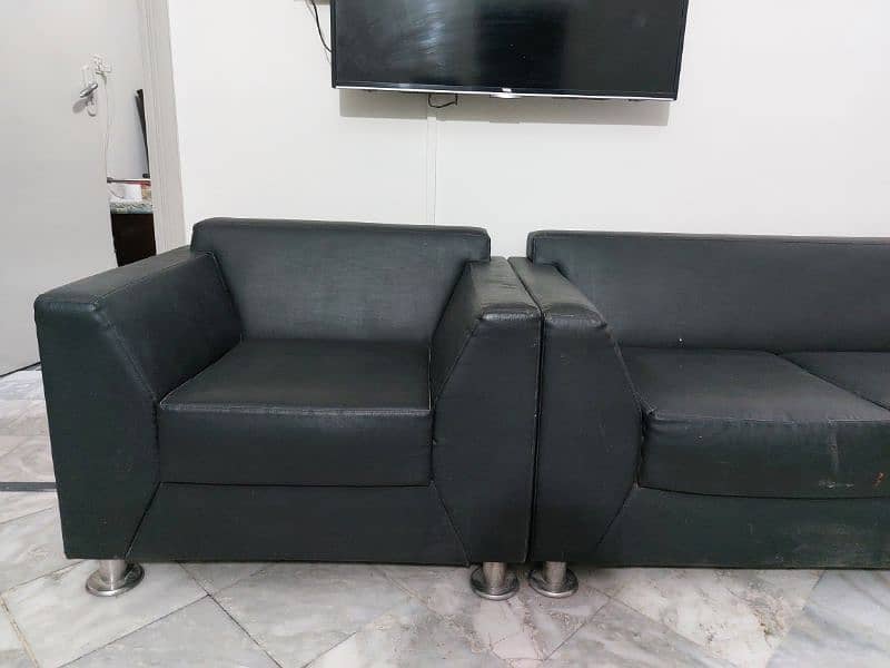 5 seater sofa 0