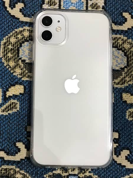 iPhone 11 64gb Non PTA White Color Good Condition 3