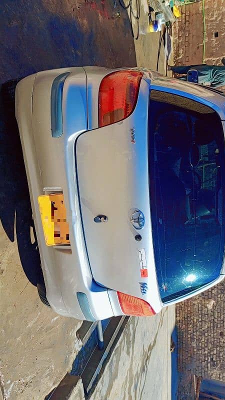 Toyota Vitz 2002 6