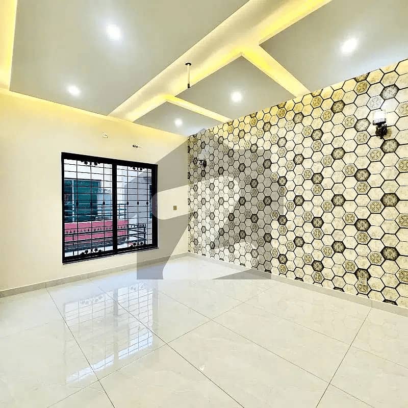 10 Marla First Entry Brand New Lower Portion For Rent In Overseas A Bahria Town Lahore 6