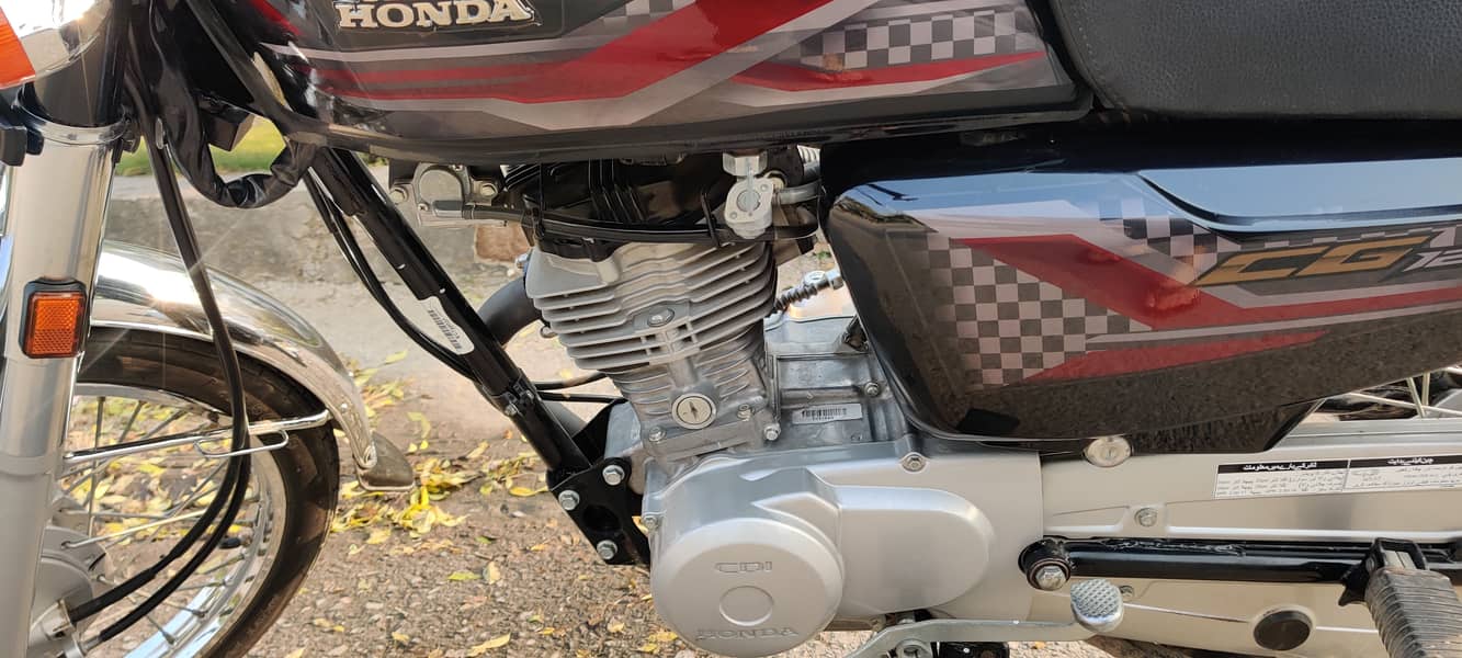 Honda CG 125 2024 8