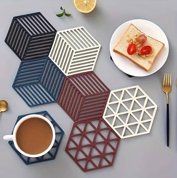 1 piece Geometric Plastic Coasters Set – Decorative High-Temperature 0