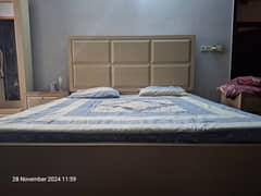 KING SIZE BED