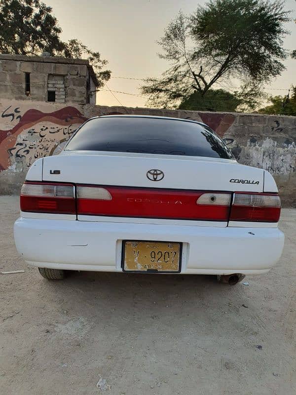 Toyota Corolla XE 1993 5