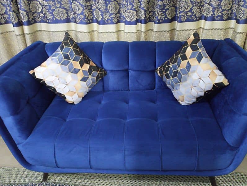 Stylish Blue 7-Seater Sofa Set - Like New! 1