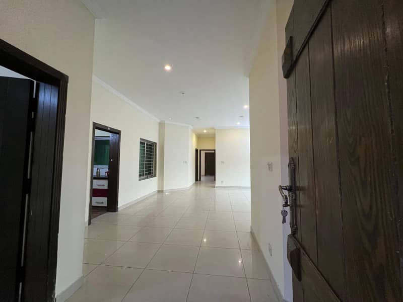 14 Marla house available for Rent in G-13/3 COMMERCIAL/RESIDENIAL 3